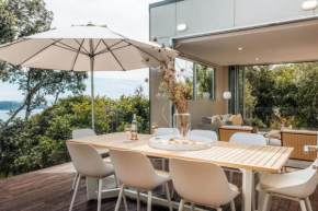 Glasshouse - Coast & Country, Onetangi